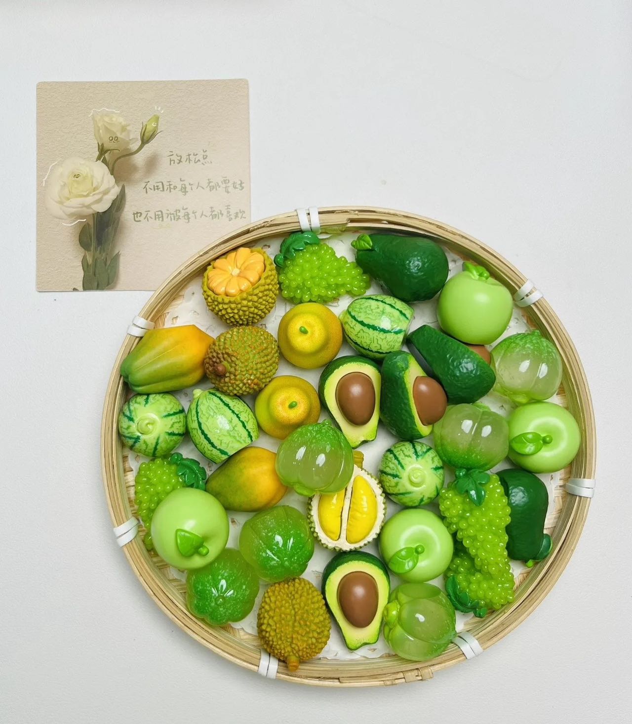 Fashion pop Miniatur Buah Tiruan Lucu - Dekorasi Rumah & Mainan Edukatif Anak  Hiasan buah dari resin Hiasan sayur dari resin DIY resin Mainan penghilang stres Syal