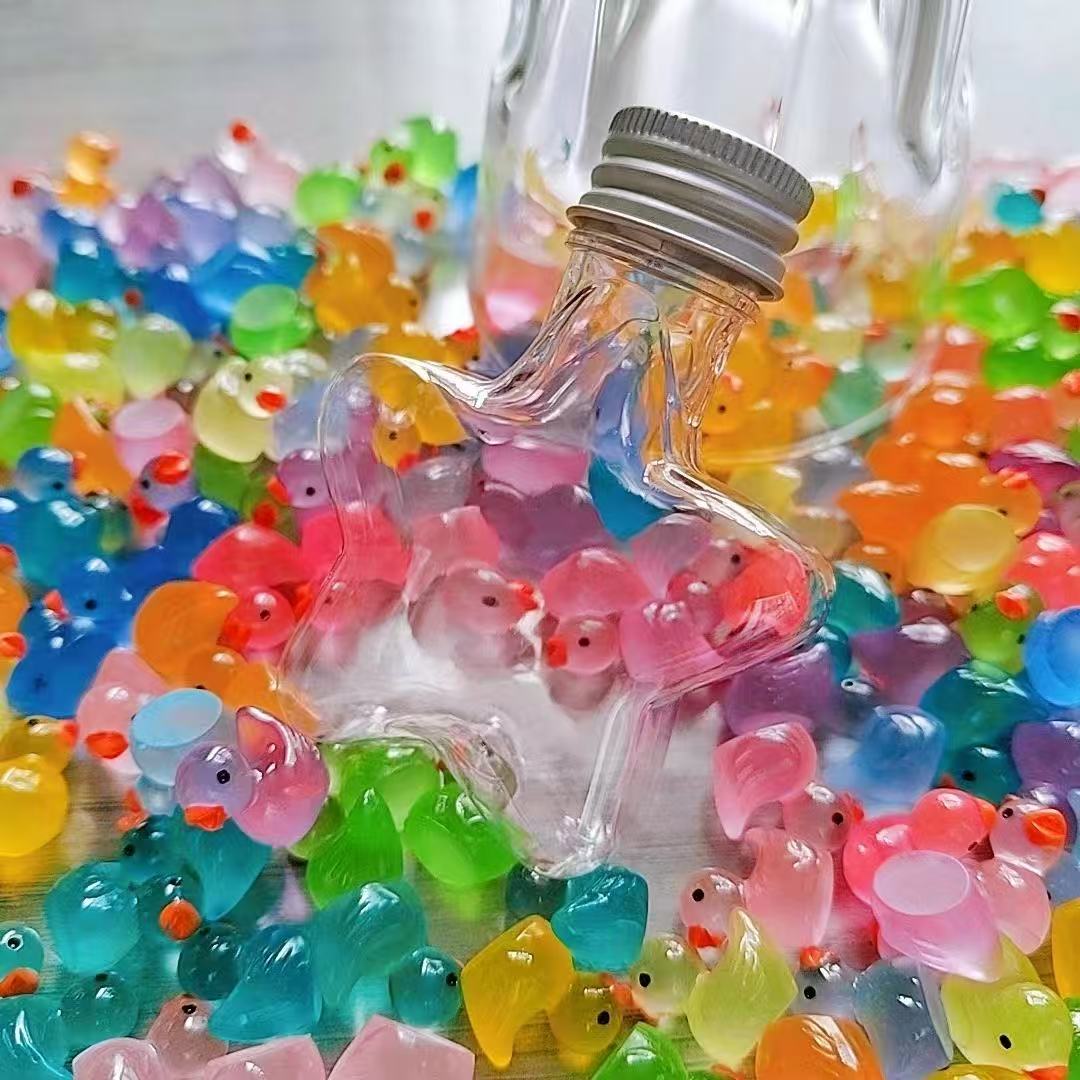 Christmas New PROMO Fshion POP Botol Isi Mainan Mini Bebek Lucu Glow in The Dark Dekorasi Meja Hiasan Kamar Tidur Pajangan Mobil Koleksi Imut Hadiah Unik & Spesial untuk Teman Anak